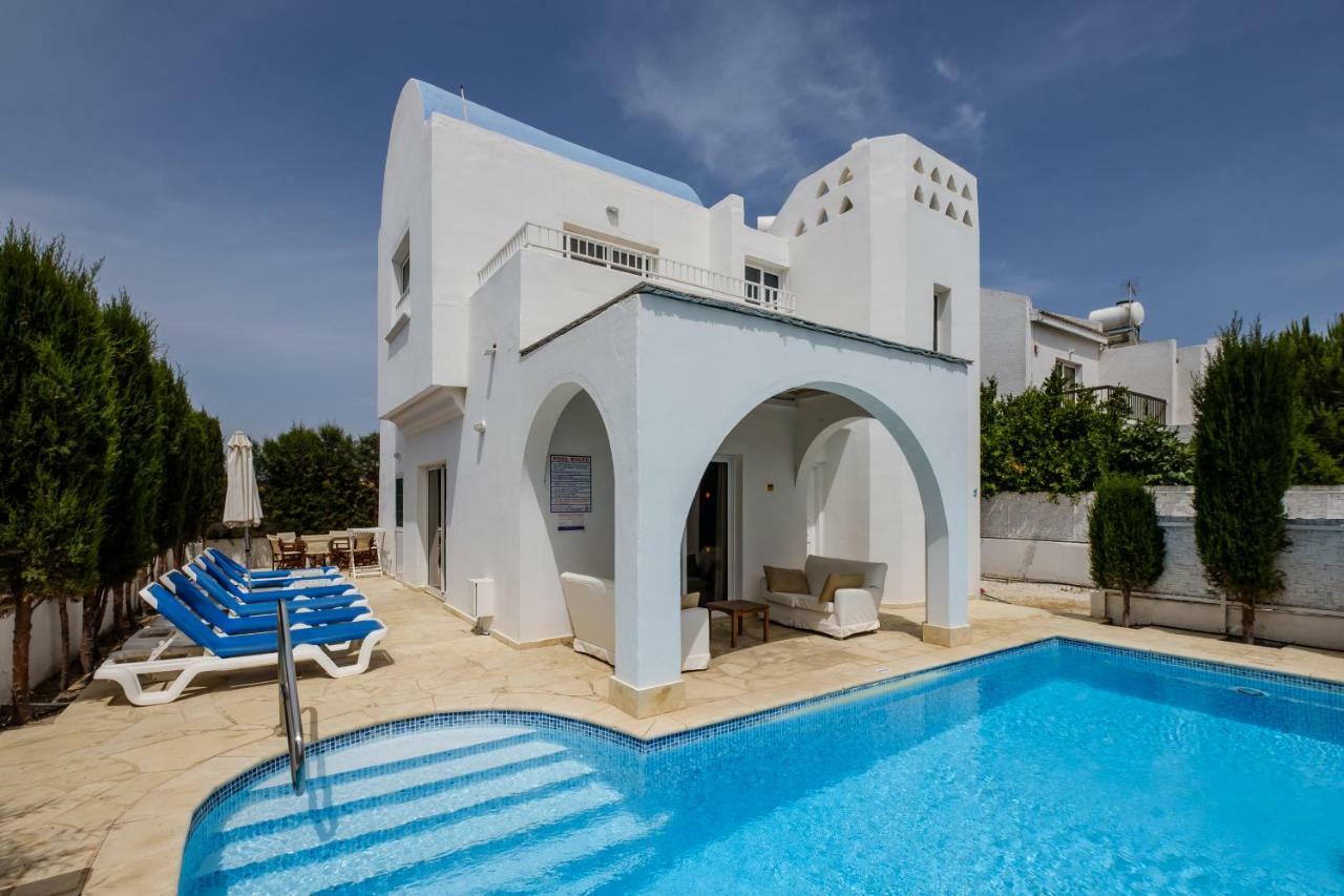 Thalassines Villas Agia Napa Buitenkant foto